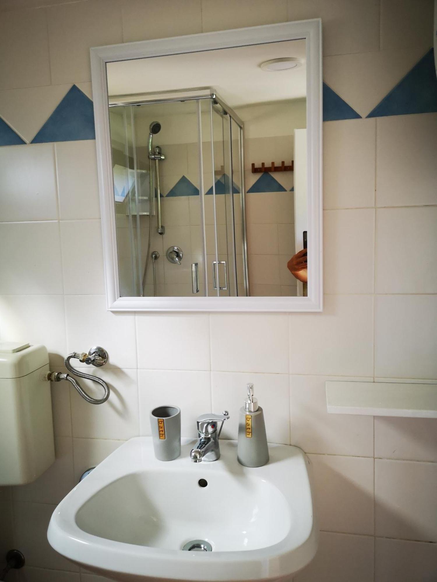 Sul lago dorato Terracina Habitación foto